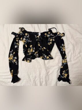 H&M Divided Black Floral Off-Shoulder Ruffle Blouse